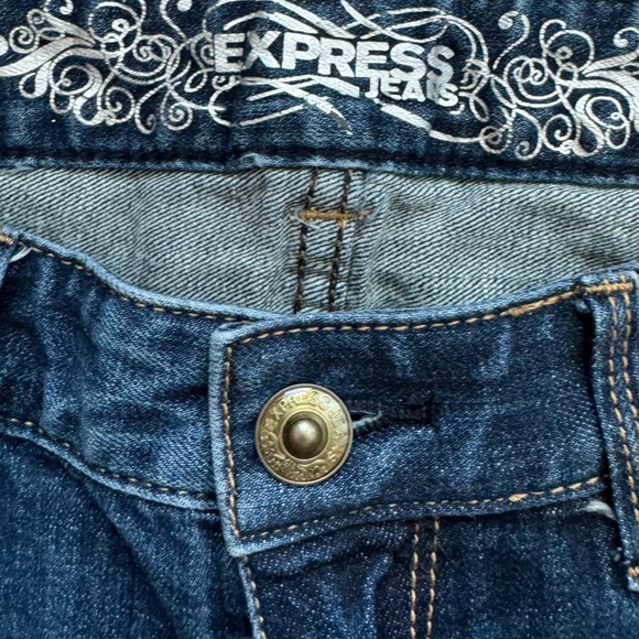 Express Jeans | BOOTCUT |STELLA | REGULAR FIT | LOW RISE | Size 6S - Picture 3 of 4